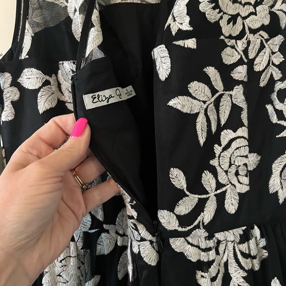 New! Eliza J. brand Stunning Black & White Floral Sleeveless Dress Women’s SZ 6 - Picture 2 of 16